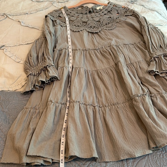 NWOT Beautiful women’s EASEL dress - Picture 13 of 16